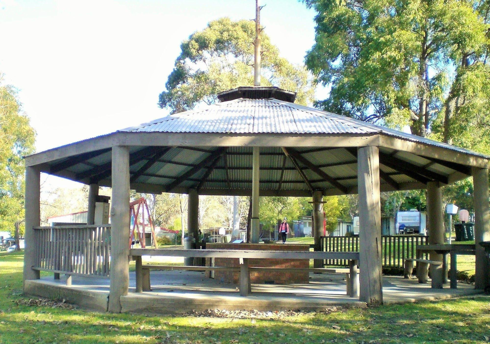 Mallacoota'S Shady Gully Caravan Park Exterior photo